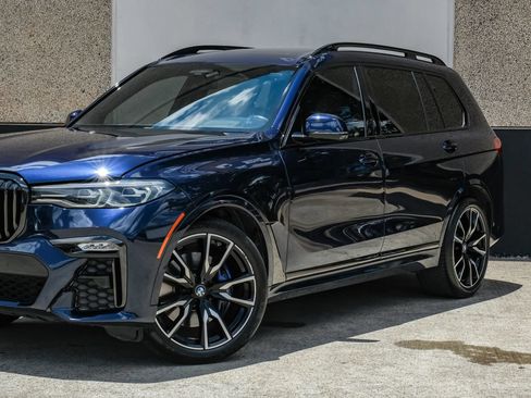 Used 2021 BMW X7 xDrive40i w/ M Sport Package AWD/4WD image 6