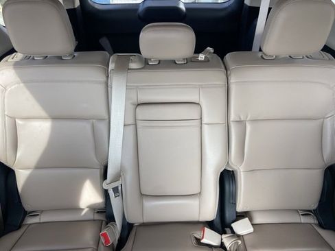 Used 2021 Ford Explorer XLT w/ Equipment Group 202A image 24