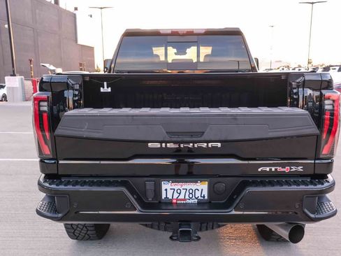 Used 2025 GMC Sierra 2500 AT4X AWD/4WD image 27