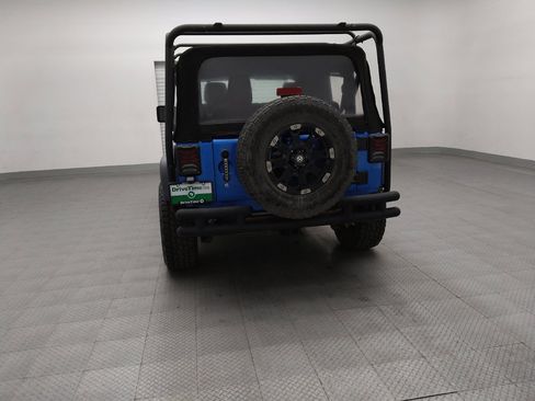 Used 2016 Jeep Wrangler Sport image 6
