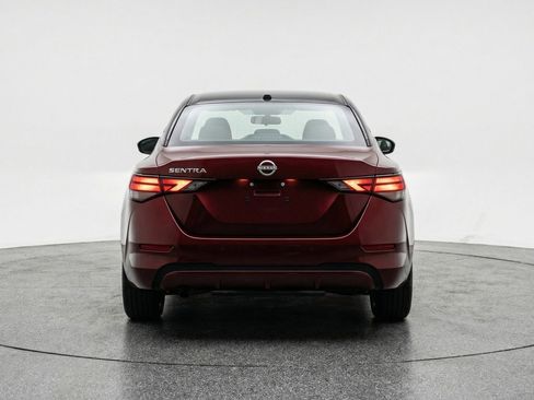 Used 2025 Nissan Sentra SV image 7