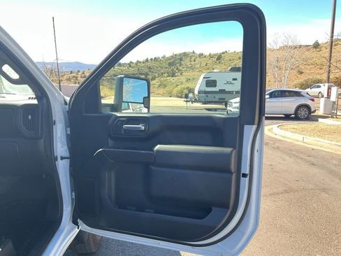 Used 2025 Chevrolet Silverado 3500 W/T image 20