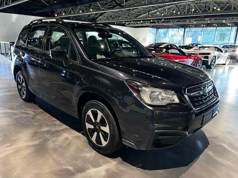Used 2018 Subaru Forester 2.5i w/ Alloy Wheel Package AWD/4WD image 3