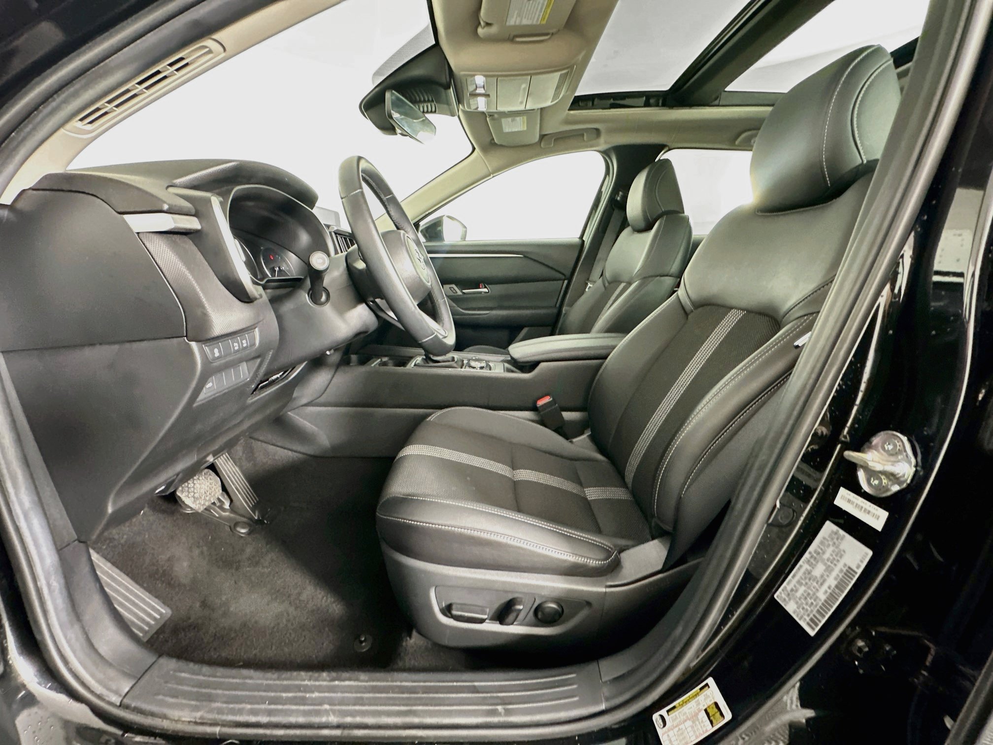 Used 2026 MAZDA CX-50 AWD 2.5 S w/ Preferred Pkg image 13