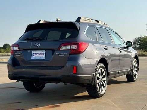 Used 2017 Subaru Outback 3.6R Limited AWD/4WD image 8