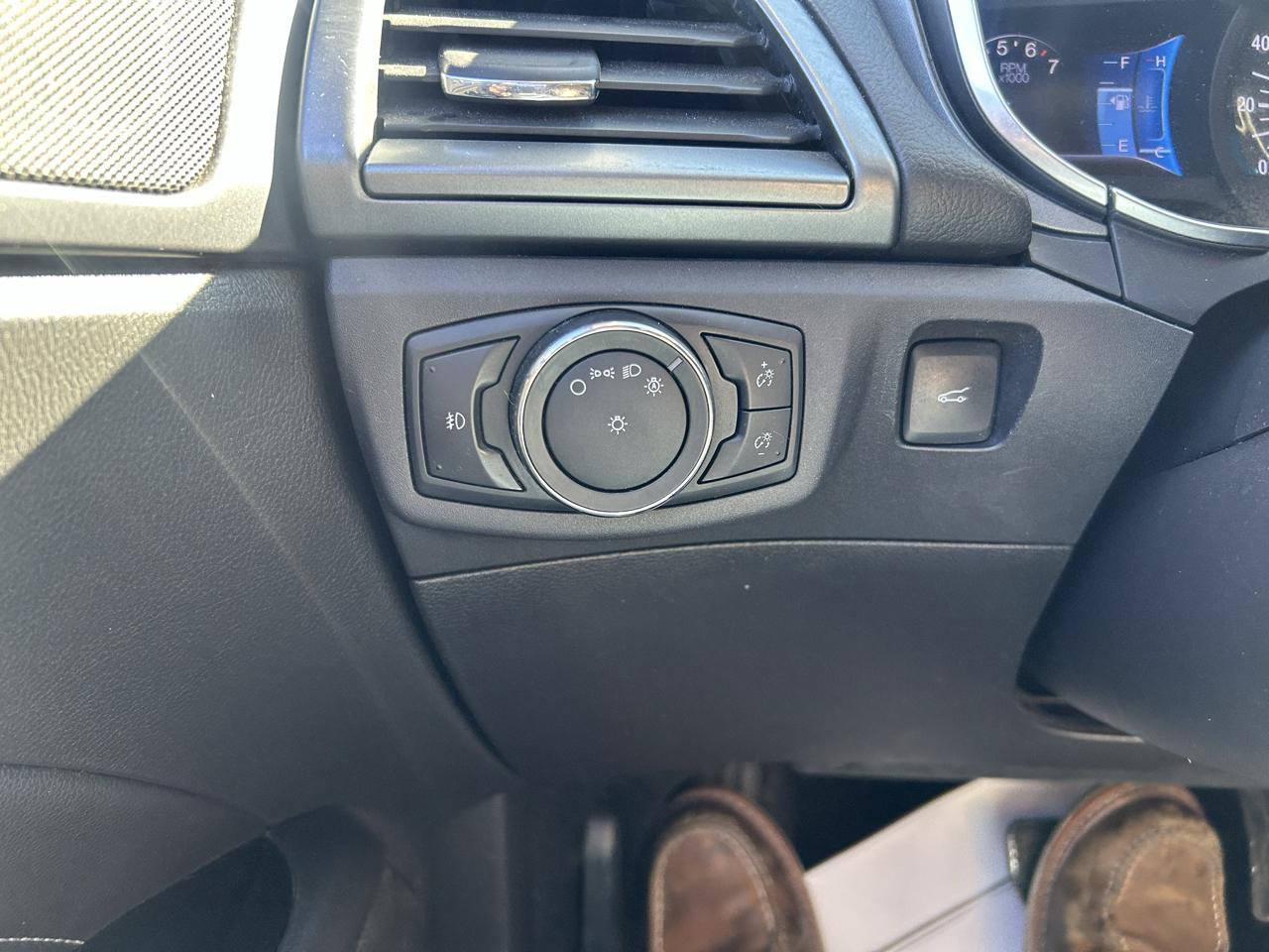 Used 2013 Ford Fusion Titanium FWD image 26