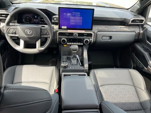 Used 2026 Toyota Tacoma Limited AWD/4WD image 19