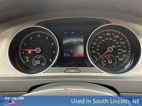 Used 2016 Volkswagen Golf SEL image 11