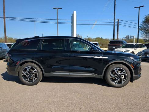 New 2026 Lincoln Nautilus Premier w/ Equipment Group 102A image 2