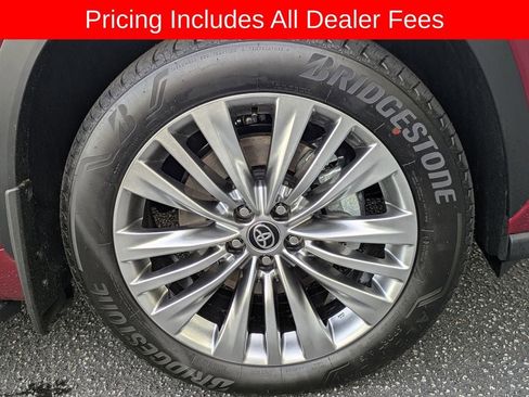 New 2026 Toyota Highlander Platinum AWD/4WD image 12