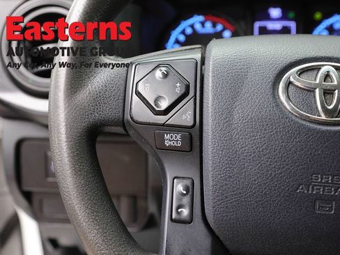 Used 2020 Toyota Tacoma SR RWD image 14