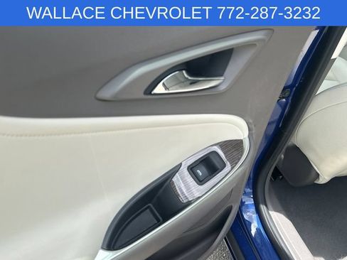 Used 2023 Chevrolet Malibu LT FWD image 11