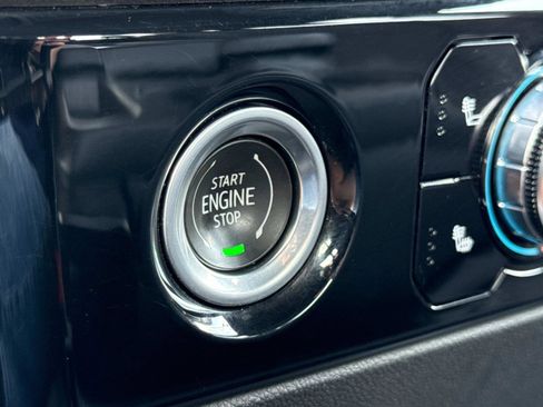 Used 2023 GMC Sierra 1500 Elevation image 12