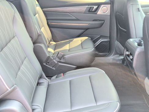 Used 2026 Buick Enclave Avenir w/ Super Cruise Package AWD/4WD image 29