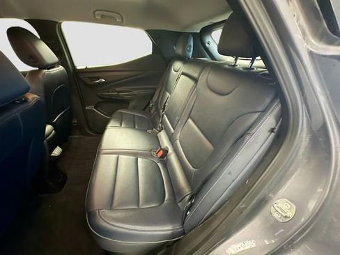 Used 2022 Chevrolet Bolt EUV LT w/ Convenience Package image 23