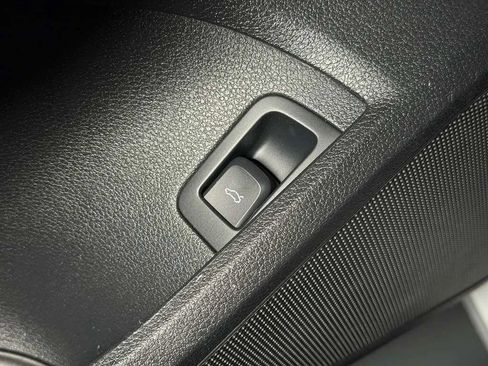 Used 2019 Audi A3 2.0T Premium FWD image 21