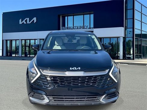 Used 2023 Kia Sportage EX image 8