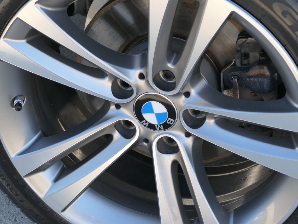 Used 2018 BMW 330i Sedan RWD image 10