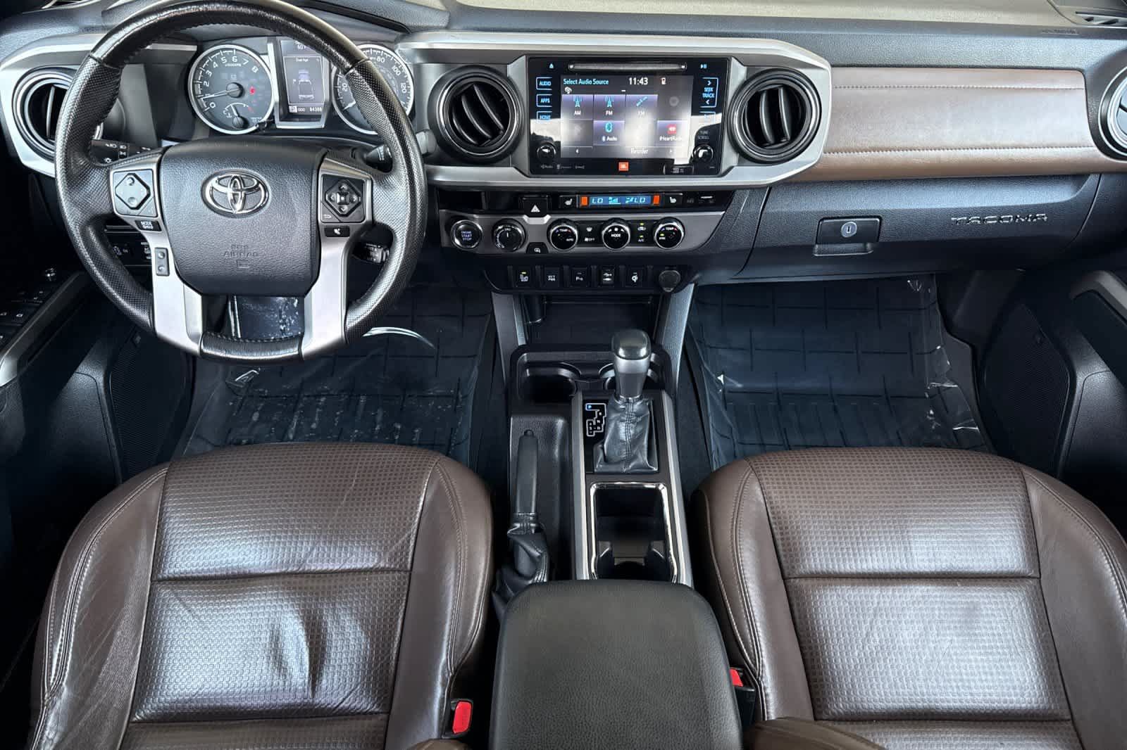 Used 2016 Toyota Tacoma Limited w/ Towing Package AWD/4WD image 3