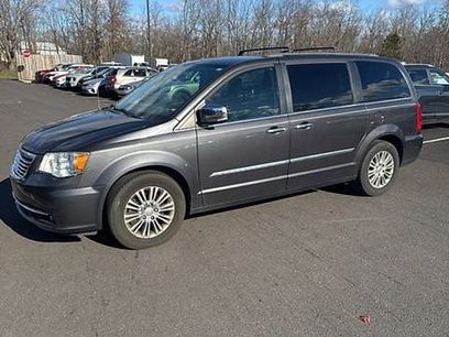 Used 2015 Chrysler Town & Country Touring-L w/ Driver Convenience Group