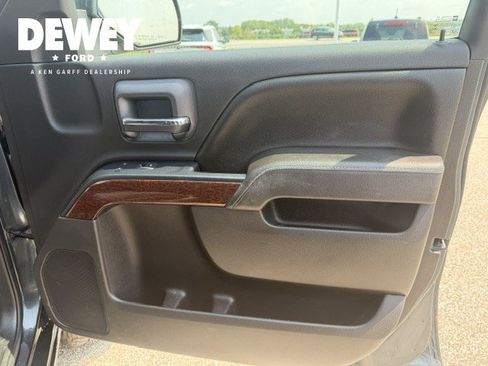 Used 2017 GMC Sierra 1500 SLE w/ Elevation Edition AWD/4WD image 31
