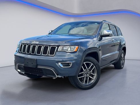 Used 2020 Jeep Grand Cherokee Limited w/ Luxury Group II image 2