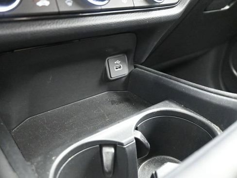 Used 2025 Honda HR-V LX image 32