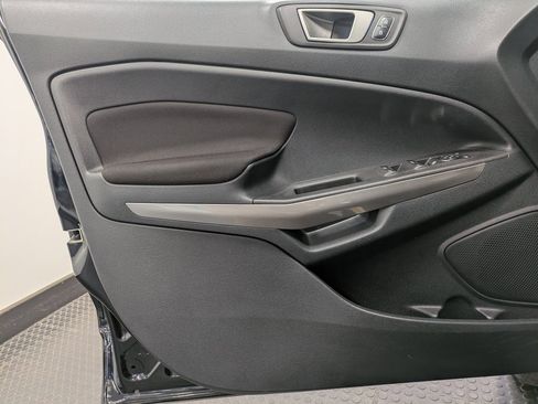 Used 2021 Ford EcoSport SE w/ SE Convenience Package image 8