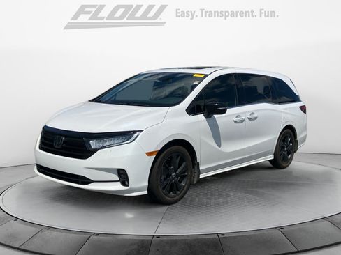 Used 2024 Honda Odyssey Sport image 4