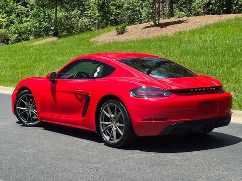 Certified 2020 Porsche 718 Cayman RWD image 3