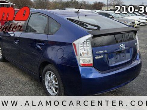 Used 2010 Toyota Prius Five image 3