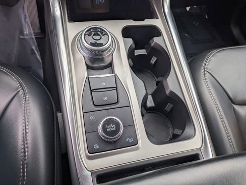 Used 2021 Ford Explorer XLT w/ Equipment Group 202A image 21