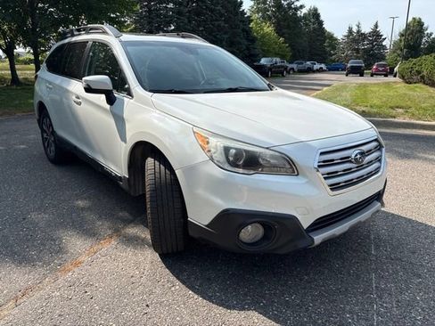Used 2017 Subaru Outback 2.5i Limited AWD/4WD image 2