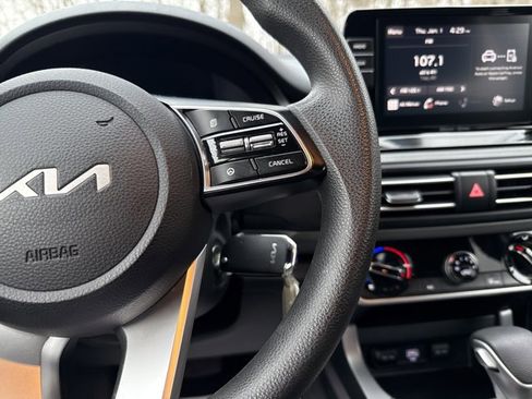 Certified 2023 Kia Seltos LX image 18