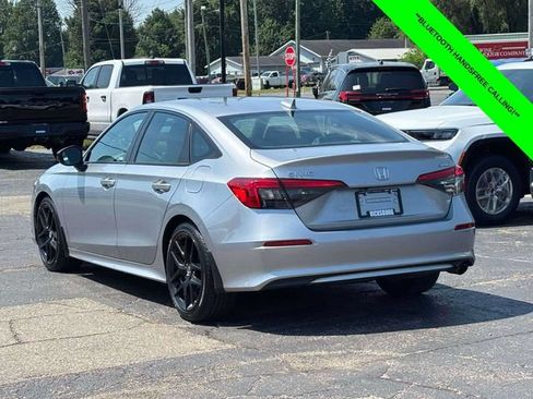 Used 2023 Honda Civic Sport image 2