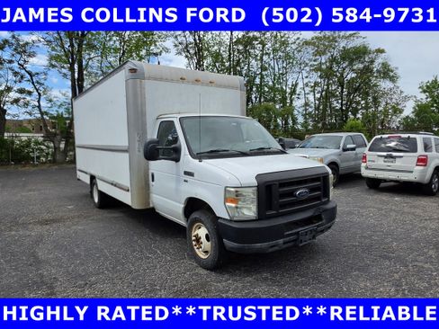 Used 2010 Ford E-350 and Econoline 350 Super Duty RWD image 4