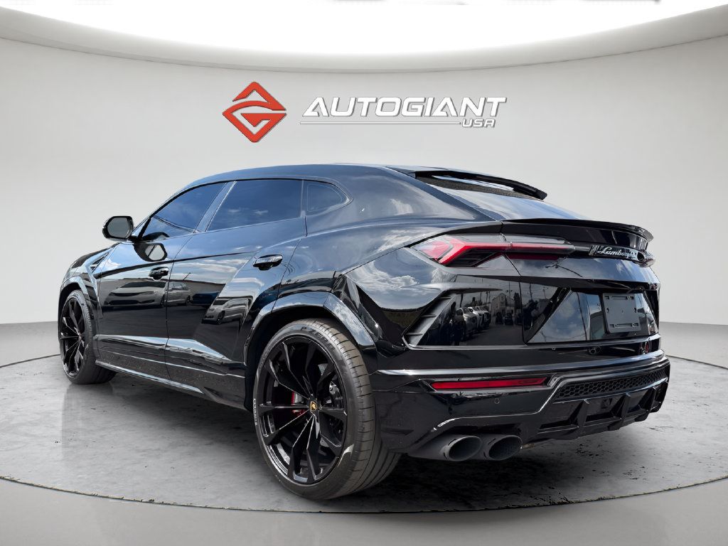 Used 2021 Lamborghini Urus AWD/4WD image 5