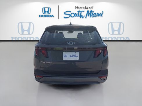 Used 2025 Hyundai Tucson SE FWD image 6