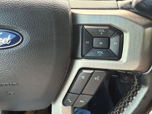 Used 2022 Ford F450 Platinum w/ FX4 Off-Road Package image 16