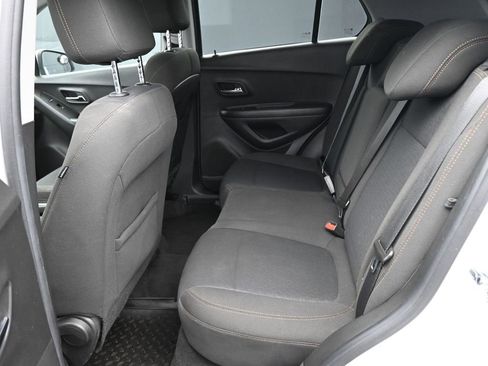 Used 2021 Chevrolet Trax LS w/ LPO, Cargo Package image 12