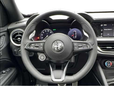 New 2026 Alfa Romeo Stelvio Sprint w/ Convenience Package AWD/4WD image 39
