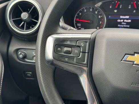 Used 2025 Chevrolet Blazer LT image 33