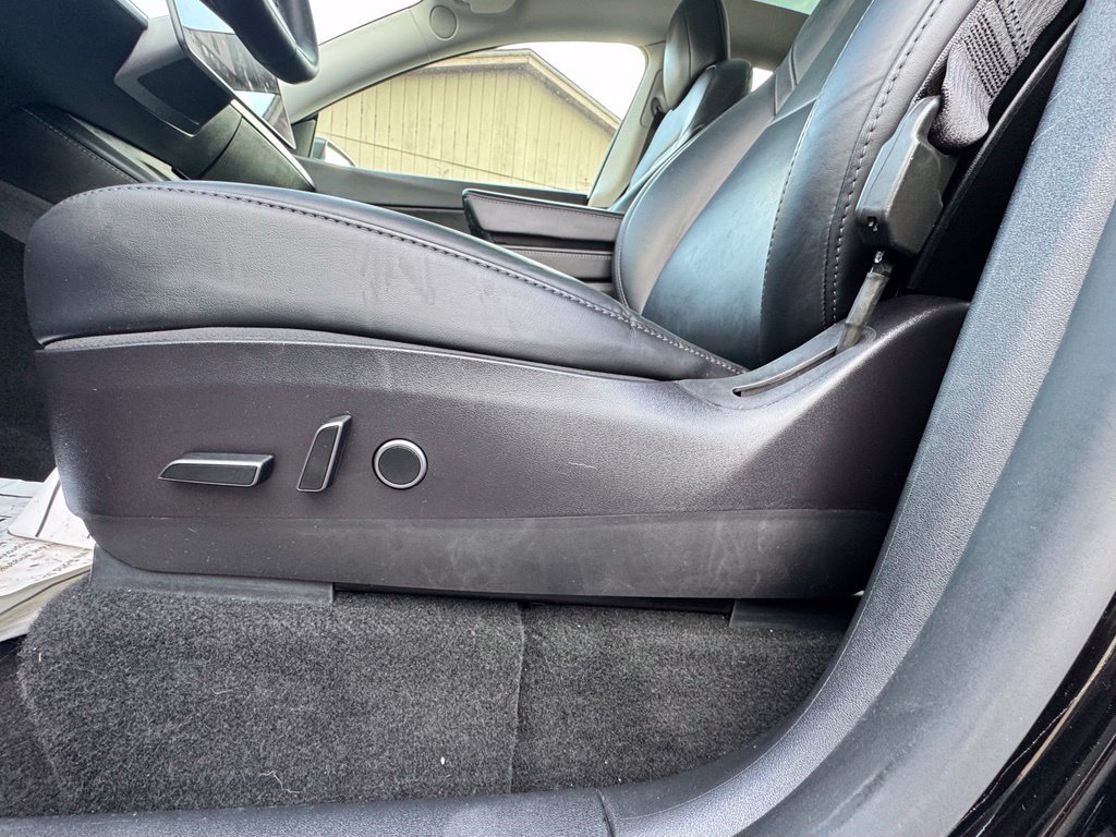 Used 2021 Tesla Model Y Long Range AWD/4WD image 16
