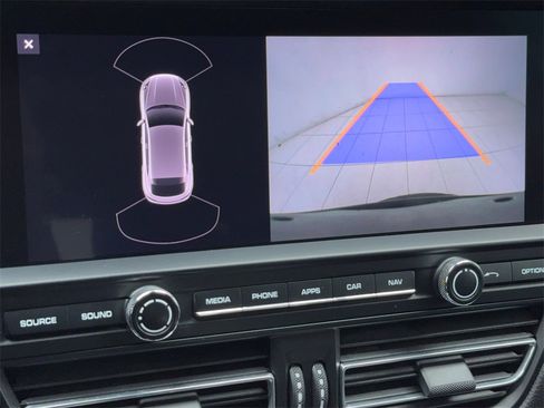 Used 2021 Porsche Macan S image 27