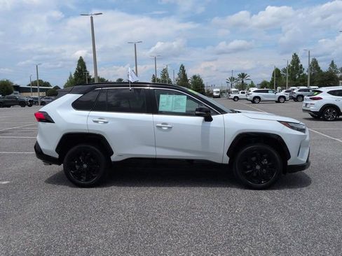 Used 2023 Toyota RAV4 XSE AWD/4WD image 3