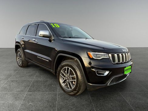 Used 2019 Jeep Grand Cherokee Limited w/ Luxury Group II image 9