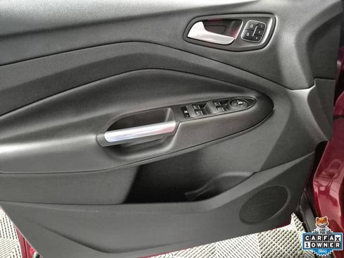 Used 2014 Ford Escape Titanium FWD image 15