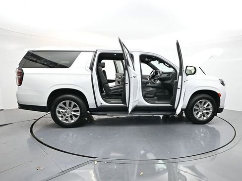 Used 2023 Chevrolet Suburban Premier image 56