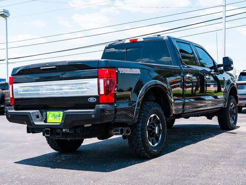 Used 2021 Ford F250 Platinum w/ Tremor Off-Road Package AWD/4WD image 4