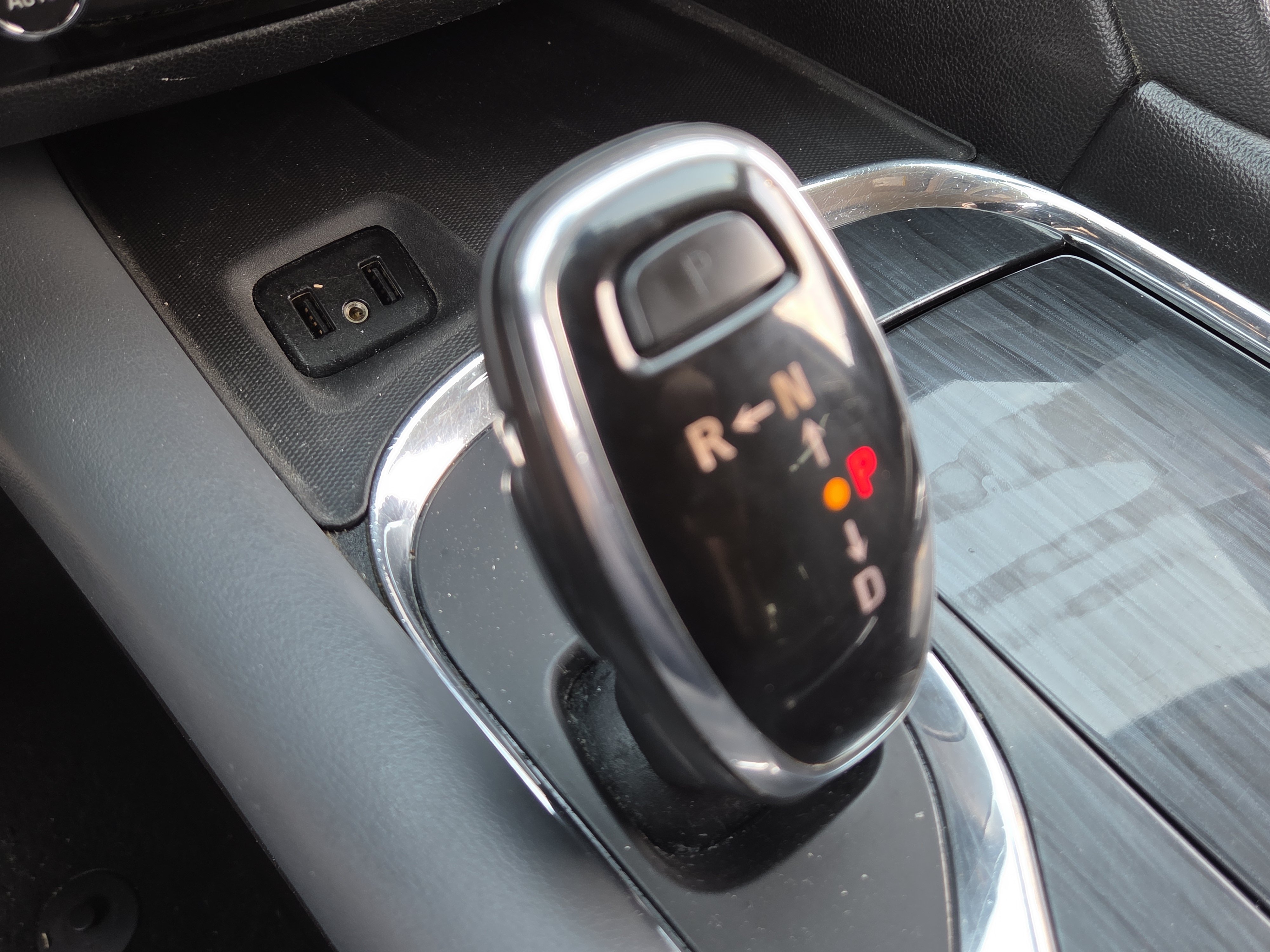 Used 2019 Buick Enclave Premium AWD/4WD image 17